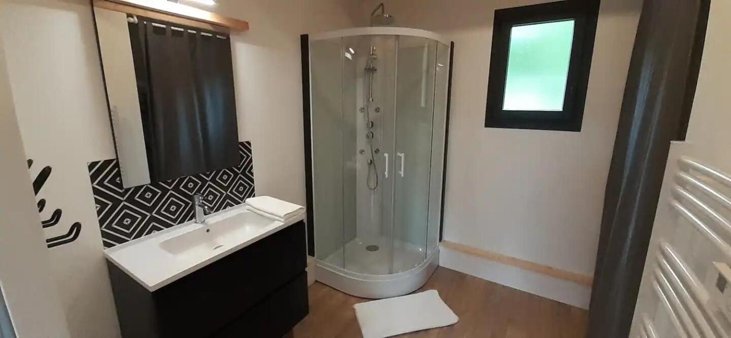 Chalets De Pont Cob Avec Spa Gouézec Eksteriør bilde